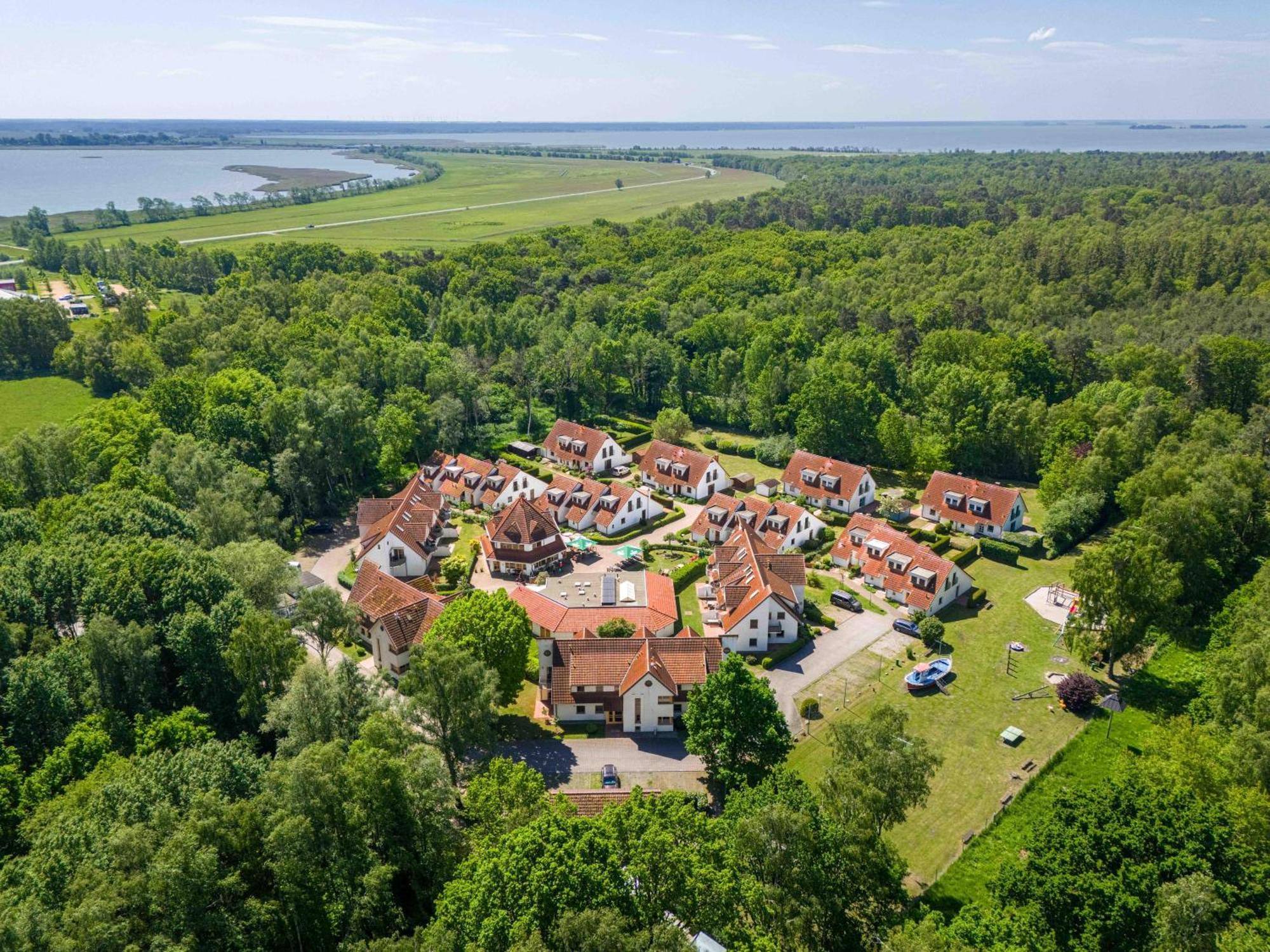 Ferienpark Freesenbruch Wohnung 4 4 - Seeschwalbe Ostseeheilbad Ostseeheilbad Zingst Exterior foto